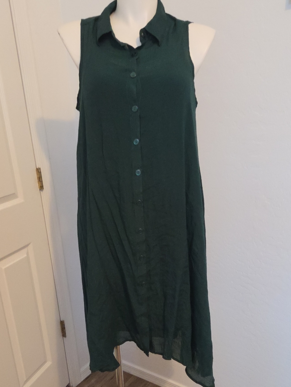 Sleeveless Button-Front Shirt Dress in Deep Green